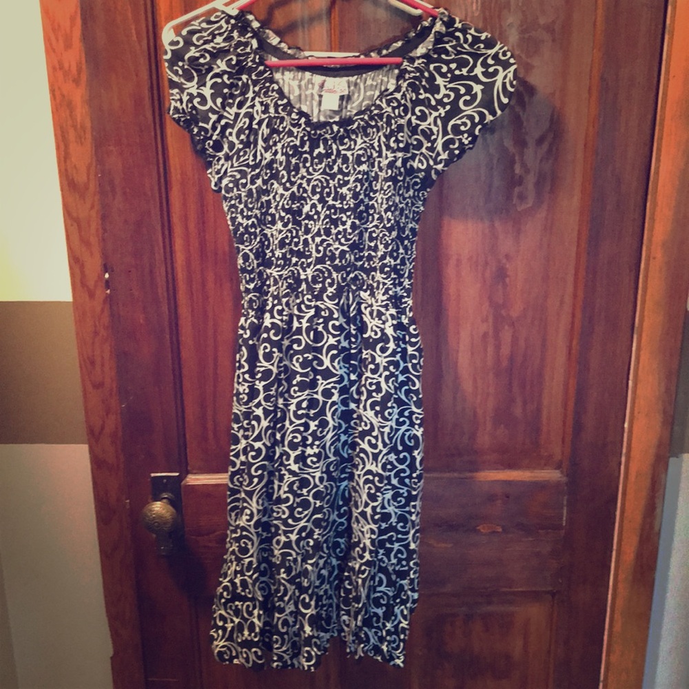 Pink cattle lace size large dress